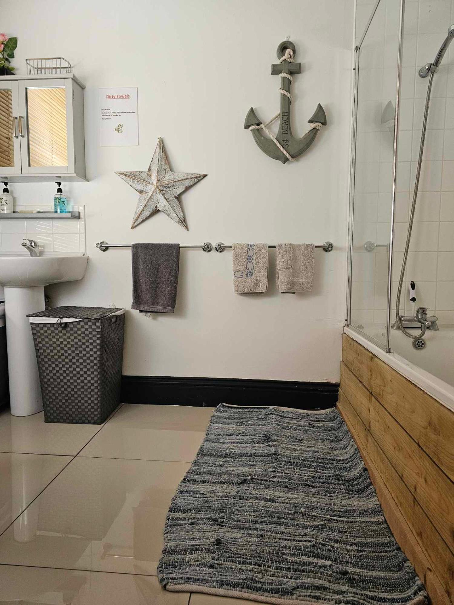 Apartment Driftwood *